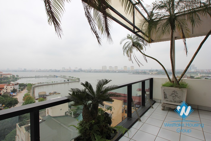Beautiful and high quality apartment with two bedrooms for rent in Tay Ho, Ha Noi